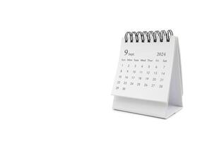 sencillo escritorio calendario para septiembre 2024 aislado en blanco antecedentes. calendario concepto con Copiar espacio. foto