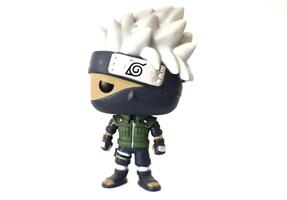 Jacarta, Indonesia en noviembre 20, 2023. funko popular vinilo figura nuevo desde Reino Unido articulo kakashi hatake, sexto Hokage. foto