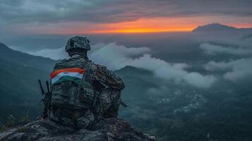 ai generado soldado con el bandera de el república de India en el parte superior de el montaña. foto