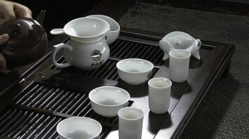 de cerca mesa para el té ceremonia utensilios y bambú. chino té ceremonia. japonés té ceremonia foto