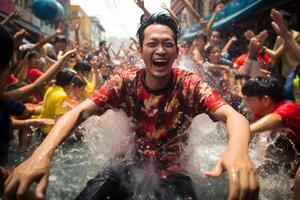 ai generado tailandés hombre jugando agua en Songkran festival bokeh estilo antecedentes con generativo ai foto