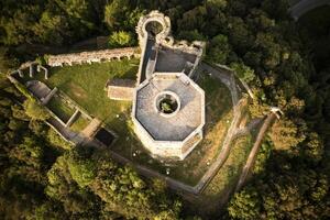 Small castle of Aghinolfi photo