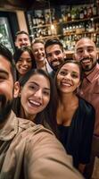 ai generativo grupo de amigos vistiendo proteccion máscara a el restaurante joven contento personas celebrando tomando un selfie con teléfono inteligente personas tecnología y nuevo normal estilo de vida concepto foto