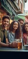 ai generativo contento multirracial amigos aplausos cerveza lentes a cervecería pub jardín grupo de joven personas disfrutando cena fiesta comiendo y Bebiendo a bar restaurante amistad y comida y ser foto