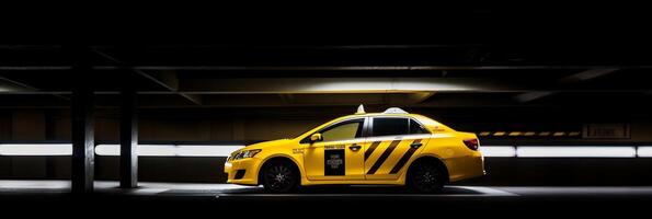 ai generativo amarillo taxi en el la carretera en nuevo York ciudad a noche foto