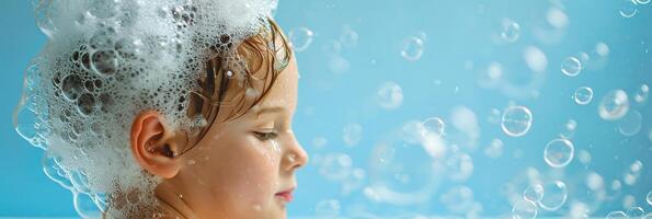 ai generado niño con jabón jabonaduras en cabeza, juguetón burbuja bañera momento, azul fondo, niño higiene. foto