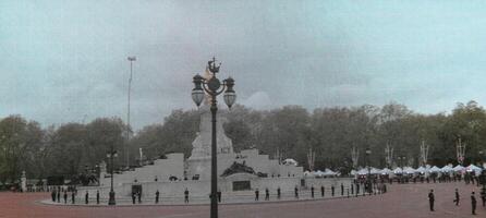 Londres en el Reino Unido en 5 5 mayo 2023. un ver de el centro comercial en Londres a el coronación foto