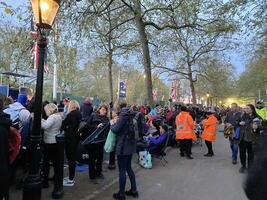 Londres en el Reino Unido en 5 5 mayo 2023. personas asistiendo el coronación de Rey Charles iii foto