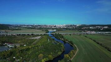 antenn se av radotin bro och vltava flod i prag czechia video