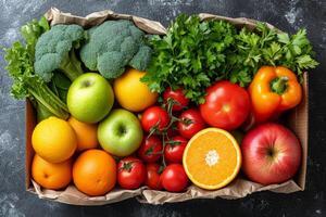 ai generado un Kraft bolso con vegetales y frutas en un negro antecedentes. comida entrega foto