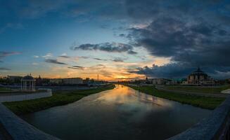 atardecer de verano en tula, rusia foto