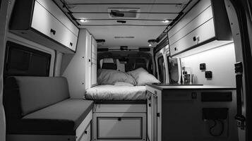 ai generado moderno camper camioneta interior con un acogedor interior. concepto de móvil viviendo, aventuras viajar, la carretera excursiones, y conectado con la naturaleza estilos de vida negro y blanco. foto