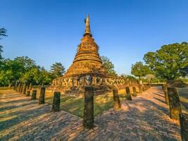 Wat Chang Lom at Sukhothai historic park, Thailand photo