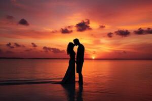 ai generado el silueta de un hermosa Pareja posando a puesta de sol cerca el mar foto