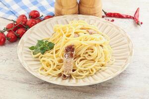 Spaghetti carbonara pasta with bacon photo