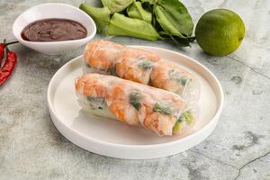 Vietnamese spring roll with prawn photo