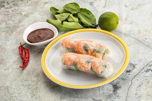 Vietnamese spring roll with prawn photo