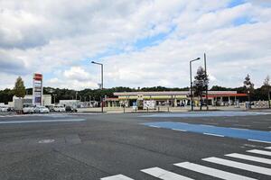 KITAKYUSHU, JAPAN  NOVEMBER 15, 2023 ENEOS gas station at Kitakyushu. Eneos Corporation is a famous Japanese petroleum company, was founded in May 10, 1888. photo