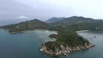 volare per un' tropicale isola video