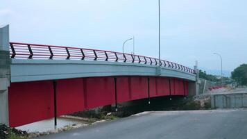 rojo puente como un enlace foto
