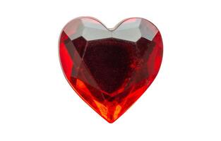 rojo corazón forma cristal san valentin día símbolo pegatina aislado en blanco antecedentes foto
