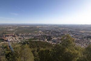 rutas alrededor Papa Noel catalina castillo en jaén, España. magnífico puntos de vista a el parte superior de el Papa Noel catalina colina. foto