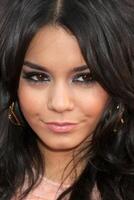 Vanessa Hudgens  arriving at the 17 Again Premiere at Grauman's Chinese Theater in Los Angeles, CA on April 14, 2009 photo