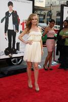 Leslie Mann arriving at the 17 Again Premiere at Grauman's Chinese Theater in Los Angeles, CA on April 14, 2009 photo