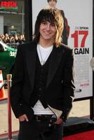 Mitchel Musso arriving at the 17 Again Premiere at Grauman's Chinese Theater in Los Angeles, CA on April 14, 2009 photo