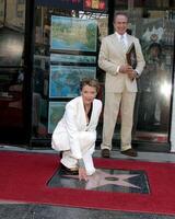 Annette Bening  Warren Beatty Annette Bening  receives Star on the Walk of Fame Hollywood  Highland Los Angeles, CA November 11, 2006 photo