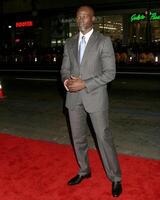 Djimon Hounsou Blood Diamond Premiere Grauman's Chinese Theater Los Angeles, CA December 6, 2006 photo