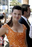 Heather Tom Eric Braeden receives a star on the  Hollywood Walk of Fame Los Angeles, CA July 20, 2007 photo