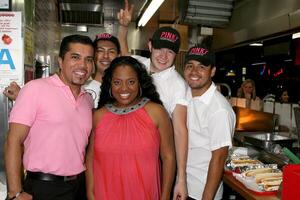 EXCLUSIVE Sherri Shepherd with the staff of Pink's Sherri Shepherd stops by Pink's Hot Dog Stand which honored her with a welcoming sign in  Hollywood, CA June 19, 2008     EXCLUSIVE photo