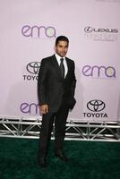 wilmer valderrama llegando a el ambiental medios de comunicación premios a el ebell teatro en los ángeles, California en noviembre 13, 2008 foto