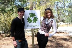 Kris Black  Leeza Gibbons arrives at the Green Hollywood Tree Planting at TreePeople's Headquarters in Coldwater Canyon Park  in Los Angeles, CA on April 16, 2009 photo