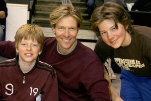 Jack Wagner, sons Peter and Harrison Harlem Globetrotters Game Staples Center Los Angeles, CA February 20, 2006 photo