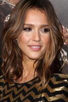 los angeles - ago 25 jessica alba llega a el machete estreno a orfeo teatro en agosto 25, 2010 en los ángeles, California foto