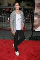 David Henrie  arriving at the premiere of Meet Dave  at the Village Theater in Westwood, CA on July 8, 2008 photo