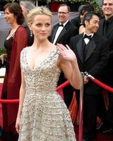 Reese Witherspoon 78th Academy Award Arrivals Kodak Theater Hollywood, CA March 5, 2006 photo