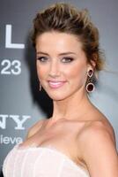 LOS ANGELES - JUL 19  Amber Heard arrive at the Salt Premiere at Grauman's Chinese Theater on July19, 2010 in Los Angeles, CA photo