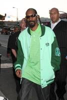 LOS ANGELES - AUGUST 4  Snoop Dogg arrives at the Takers World Premiere at ArcLight Cinerama Dome Theater on August 4, 2010 in Los Angeles, CA photo