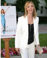 Lisa Kudrow The Comeback Premiere HBO Series Los Angeles, CA June 1, 2005 photo