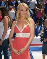 Lindsay Lohan Herbie Fully Loaded Premiere El Capitan Theater Los Angeles, CA June 19, 2005 photo