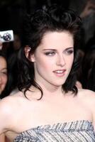 kristen Stewart llegando a el nuevo Luna estreno del hombre madera del oeste pueblo teatro madera del oeste, California noviembre dieciséis, 2009 foto