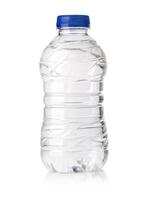 agua el plastico botella aislado foto