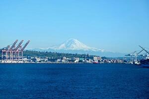 el Puerto de Seattle, Washington en un claro día foto