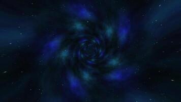vliegend door zwart gat tunnel, kracht energie uitgave, spectaculair wetenschap fictie tafereel. lus animatie met wormhole interstellair reizen door een blauw dwingen veld- Aan een rooster met sterrenstelsels en sterren video