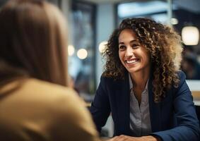 ai generado sonriente confidente mujer de negocios líder en un oficina con equipo colegas obrero. reunión en un sala del consejo. utilizando digital tableta y ordenador portátil durante discusión. foto