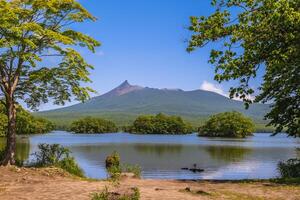 paisaje de onuma cuasi nacional parque en hakkaido, Japón foto