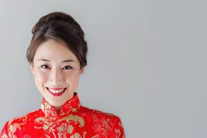 ai generado retrato fotografía. asiático chino mujer sonriente en tradicional cheongsam qipao vestir en blanco o gris antecedentes. chino nuevo año festival concepto. foto